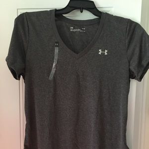 Under Armour tee